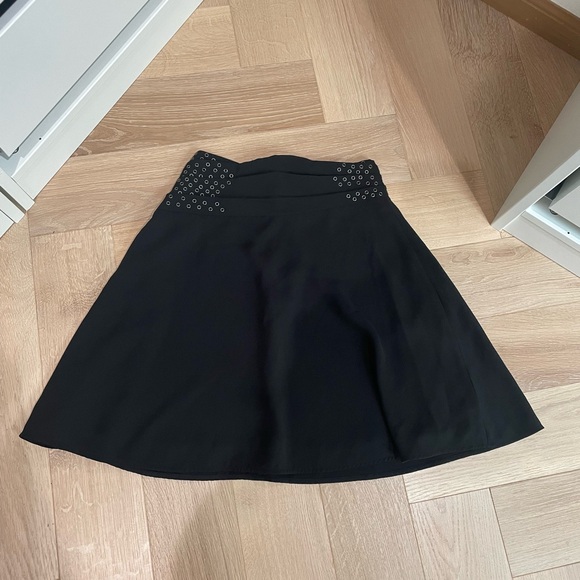 ECU The Kooples Grommet Detail Mini Skirt in Black Size XXS - Picture 5 of 11
